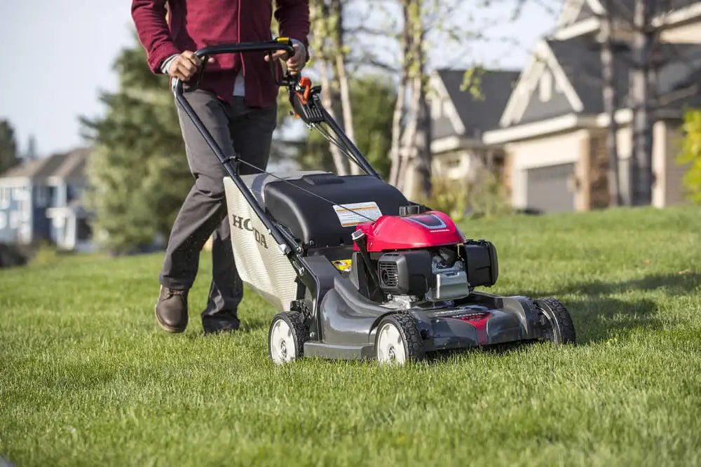 2026 Honda 21 In. Nexite Deck Self Propelled 4-in-1 Versamow Hydrostatic Lawn Mower with GCV200 Engine Auto Choke and Roto-stop HRX217HYA from Honda