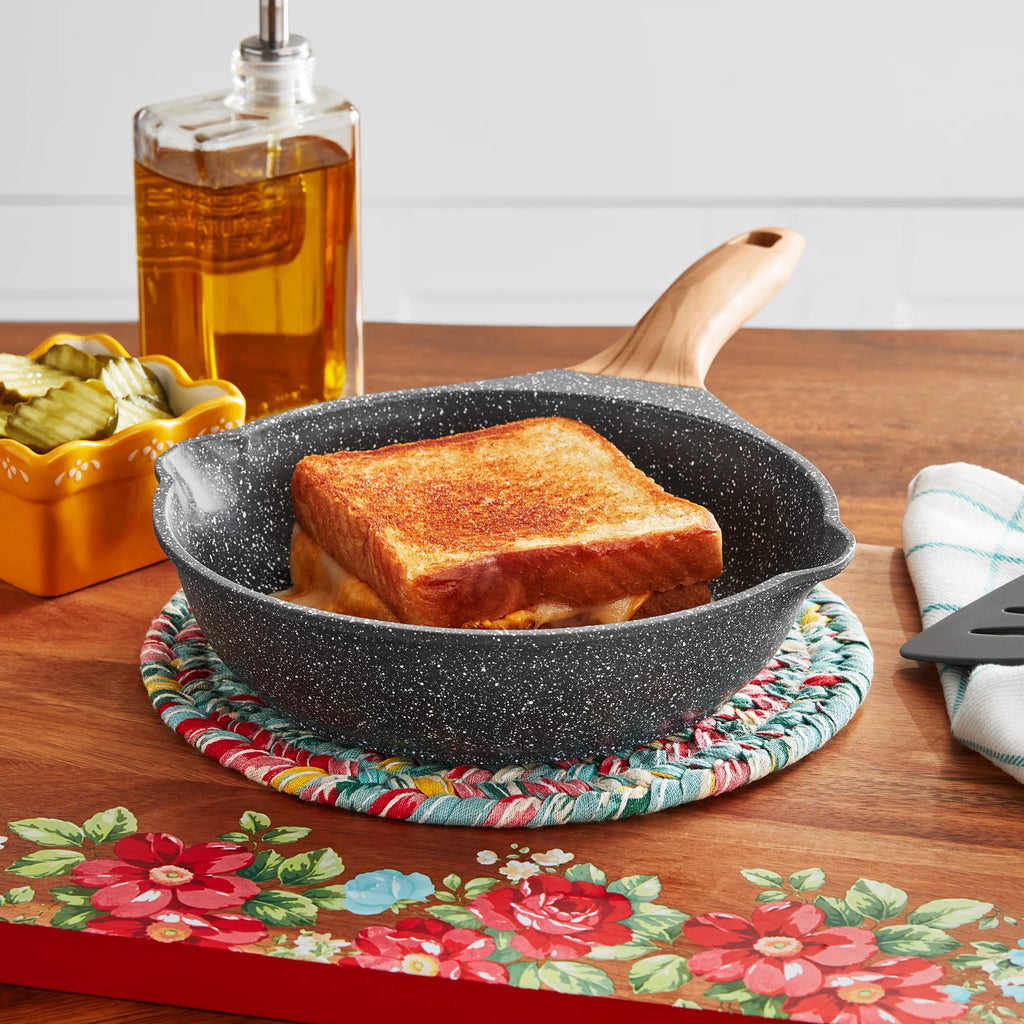 2026 The Pioneer Woman Prairie Signature Cast Aluminum 8-Inch Fry Pan, Charcoal Speckle