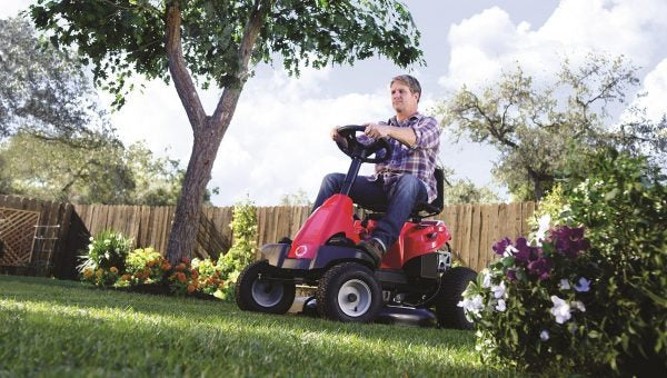 2026 NewTroy-Bilt TB30 382 cm³ ride-on lawnmower with 6 gears, fully refurbished, compact design, adjustable height