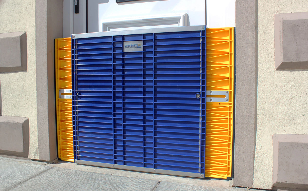 2026 NewDam Easy Flood Barrier 30 in. H X 30 in. W X 2.75 in. L Flood Barrier 1 pk