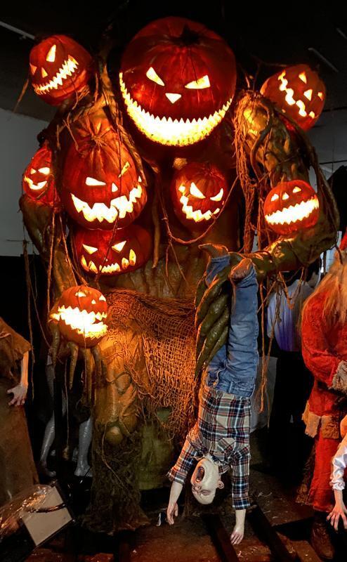 2026 Halloween Giant Pumpkin Monster and Child
