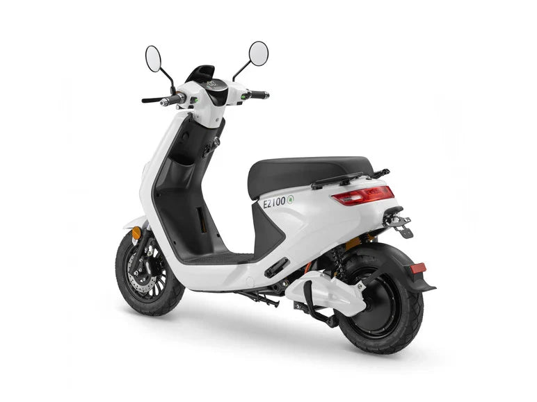2026 E2100, 2026 Watt Motor, max. 45 km/h, 71 km