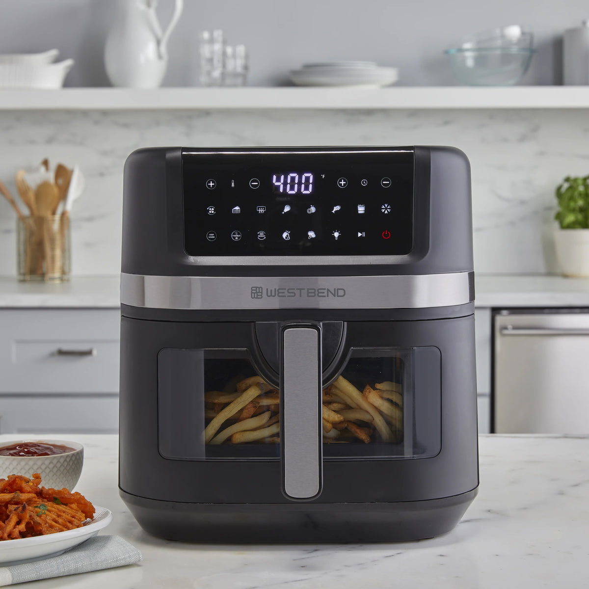 2026 West Bend 7QT Air Fryer with 13 One-Touch Presets, in Black (AFWB7QBK13)