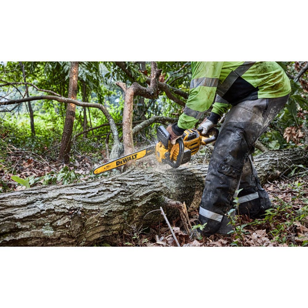 2026 DW 60V MAX Chainsaw 18" Brushless Cordless Kit DCCS672X1 from DW