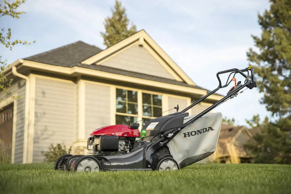 2026 Honda 21 In. Nexite Deck Self Propelled 4-in-1 Versamow Hydrostatic Lawn Mower with GCV200 Engine Auto Choke and Roto-stop HRX217HYA from Honda