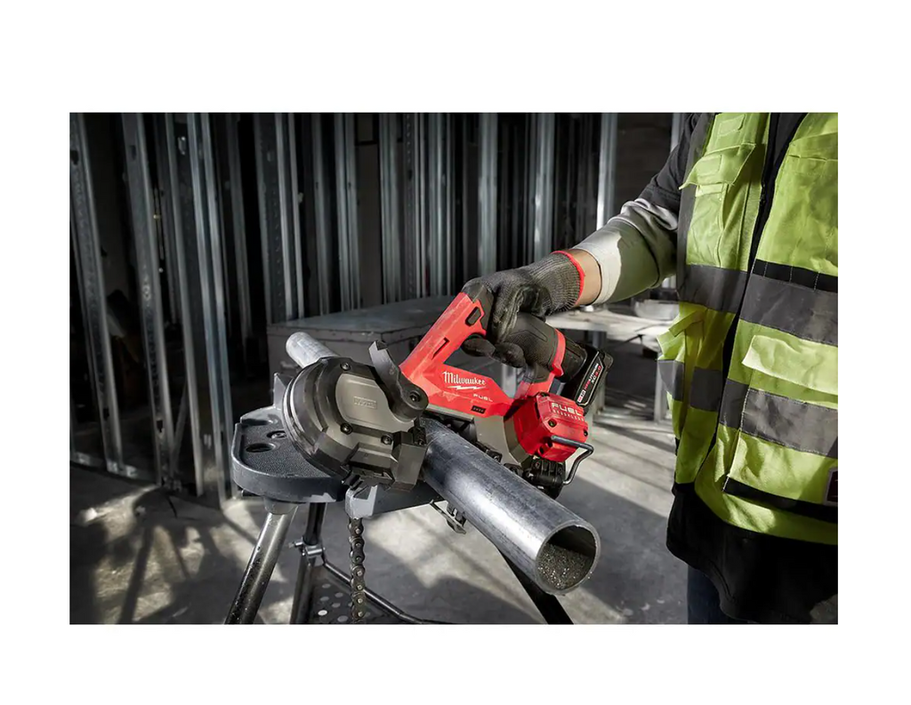 2026 2529-21XC-48-39-0631 M12 12V Lithium-Ion Cordless Compact Band Saw XC Kit with (4) Band Saw Blades
